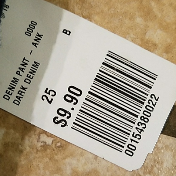 Jeans - Picture 2 of 3